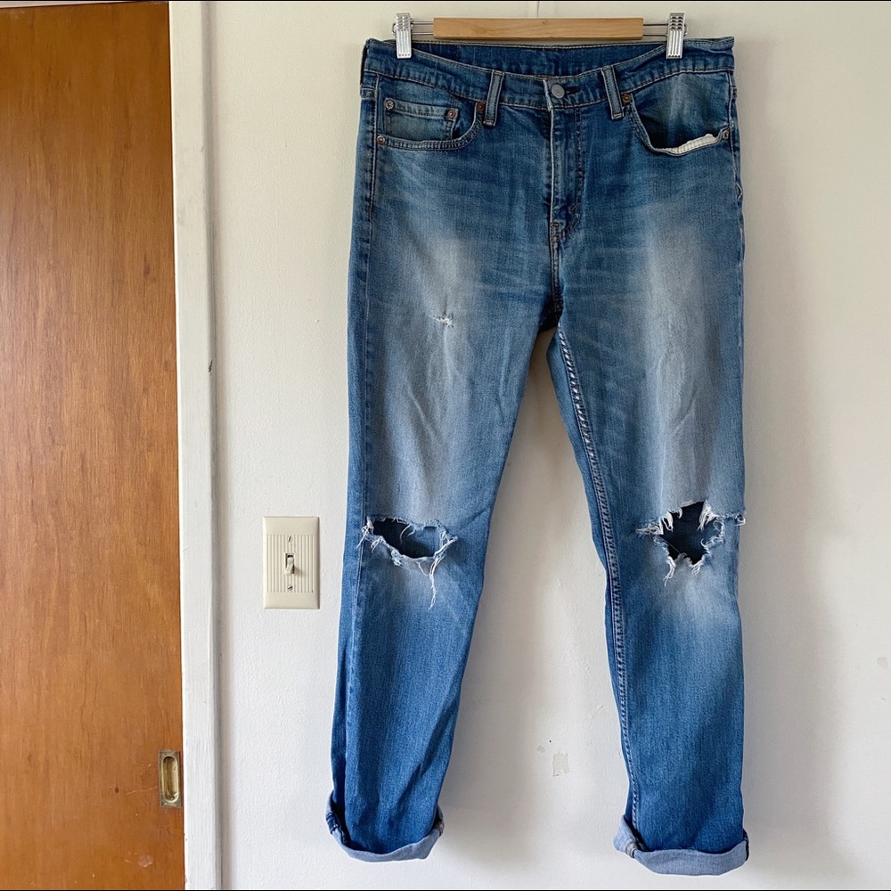 Levi’s straight leg jeans